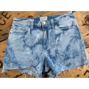 Universal Thread Women's High Rise Midi Denim Shorts Raw Hem Blue‎ Wash